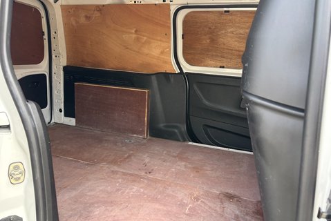 Citroen Berlingo 950 Enterprise XL 102 ps BlueHdi Panel Van 13