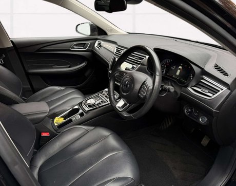 MG MG5 61.1kWh Exclusive Long Range 16