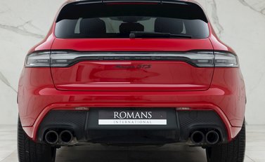 Porsche Macan GTS 5