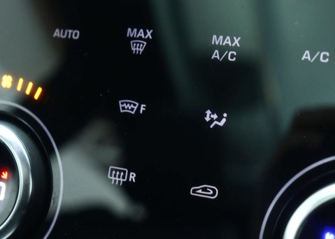 Land Rover Discovery Sport 2.0 Discovery Sport R-Dynamic HSE D Auto 4WD 5dr 35