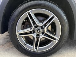 Mercedes-Benz GLA 2.0 GLA220d AMG Line (Premium Plus) SUV 5dr Diesel 8G-DCT 4MATIC Euro 6 (s/ 14