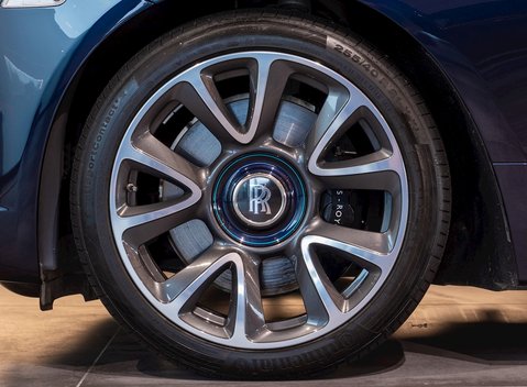 Rolls-Royce Wraith Series II 6