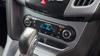 Ford Focus 1.6 Titanium Navigator Hatchback 5dr Petrol Powershift Euro 5 (125 ps) 46