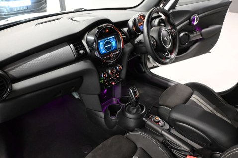 Mini Hatch 1.5 Cooper Sport Auto 5dr 13