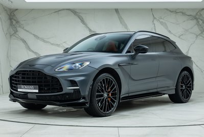 Aston Martin DBX 707