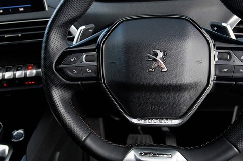 Peugeot 3008 PURETECH S/S GT LINE PREMIUM 19