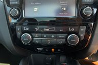 Nissan Qashqai TEKNA DIG-T.. 6 SERVICES.. GLASS ROOF.BOSE.CRUISE CONTROL  27