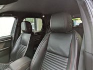 Land Rover Discovery Sport 2.0 Discovery Sport R-Dynamic SE D Auto 4WD 5dr 54