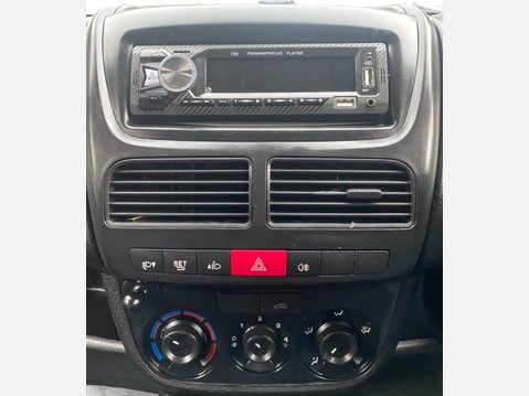 Vauxhall Combo 1.6 CDTi 2300 16v FWD L1 H2 (s/s) 3dr 32