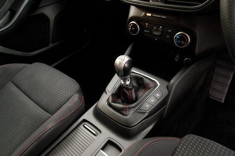 Ford Focus ST-LINE 30