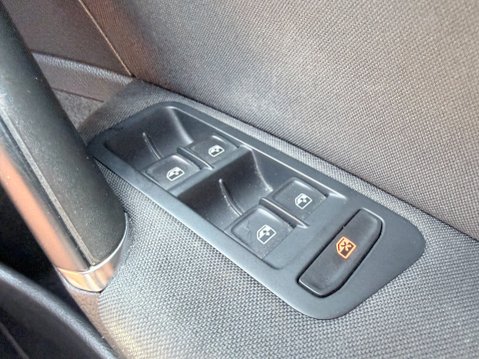Volkswagen Golf MATCH TDI 23