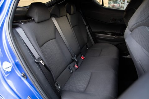 Toyota C-HR DESIGN 34