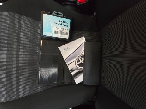 Toyota Yaris 1.33 Dual VVT-i Icon Euro 6 5dr 43