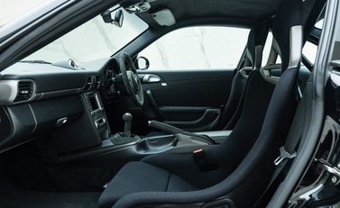 Porsche 911 GT3 RS (997) 12