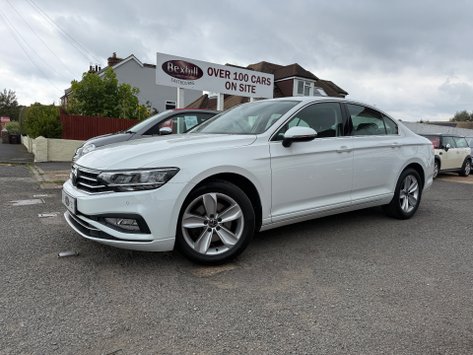 Volkswagen Passat SE NAV TDI DSG
