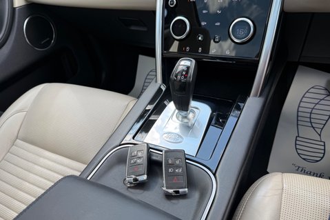 Land Rover Discovery Sport HSE MHEV -PAN ROOF -APPLE CARPLAY -MERIDIAN -ELECTRIC TOWBAR 10