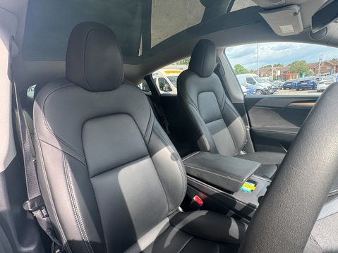 Tesla Model Y (Dual Motor) Long Range SUV 5dr Electric Auto 4WDE (384 bhp) 11