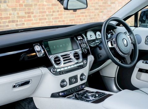 Rolls-Royce Wraith 15