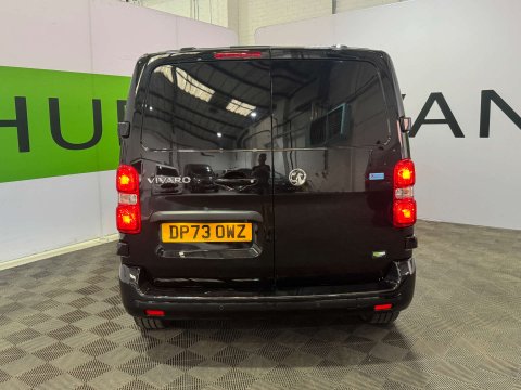 Vauxhall Vivaro 1.5 Vivaro F2700 Professional S/S 8