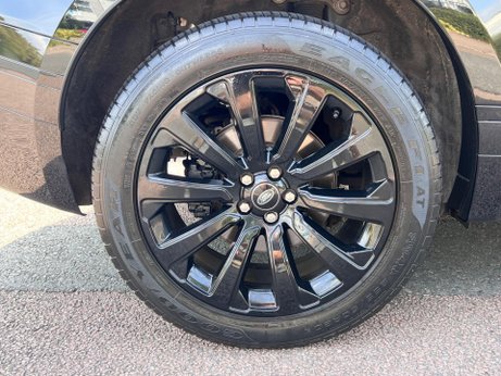 Land Rover Range Rover Velar 2.0 D200 MHEV R-Dynamic SE Auto 4WD Euro 6 (s/s) 5dr 76