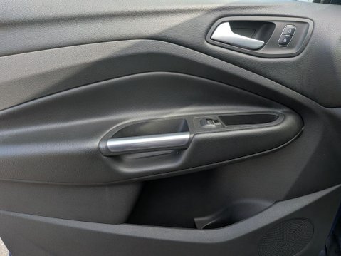 Ford Kuga 2.0 TDCi EcoBlue ST-Line Euro 6 (s/s) 5dr 23