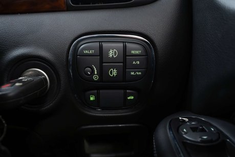 Jaguar XJ 3.0 XJ Sovereign V6 Auto 4dr 19