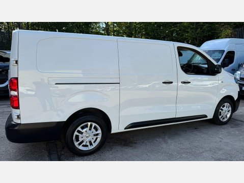 Vauxhall Vivaro 1.5 Turbo D 2900 Sportive Panel Van 6dr Diesel Manual L2 H1 Euro 6 (s/s) (1 11