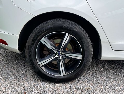 Volvo XC60 2.4 XC60 R-Design Luxury Nav D4 AWD Auto 4WD 5dr 13