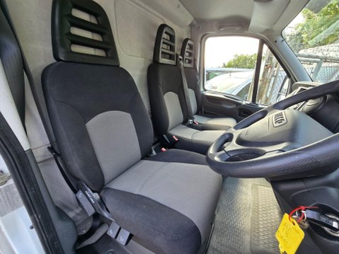 Iveco Daily 35S13V Camper comversion 11