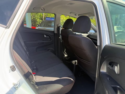 Kia Venga 1.4 EcoDynamics SR7 Euro 5 (s/s) 5dr 23