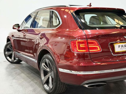 Bentley Bentayga 6.0 W12 SUV 5dr Petrol Auto 4WD Euro 6 (s/s) (608 ps) 17