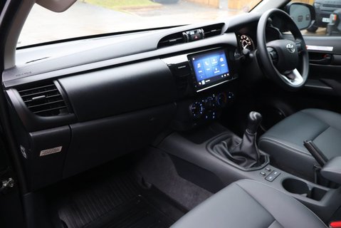Toyota Hilux BRAND NEW ACTIVE 4WD D-4D S/C SINGLE CAB BIG STYLING SPEND AT SEEKER UK 18