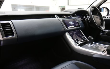 Land Rover Range Rover Sport HSE Dynamic P400E - Stunning Example 4