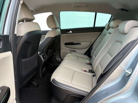Kia Sportage 1.6 Sportage Platinum Edition ISG 5dr 69