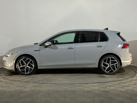 Volkswagen Golf STYLE ETSI DSG 5