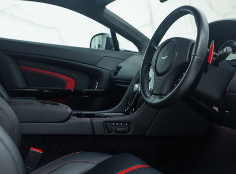 Aston Martin V12 Vantage s 13