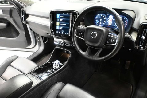 Volvo XC40 1.5 XC40 Inscription Pro T3 Auto 5dr 29