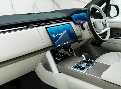 Land Rover Range Rover P530 First Edition 21