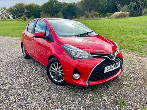 Toyota Yaris VVT-I ICON 1