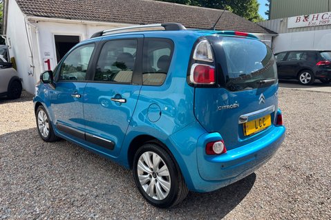 Citroen C3 Picasso EXCLUSIVE HDI.. ONLY £35 ROAD TAX.. STUNNING COLOUR.. VERY SPACIOUS 24