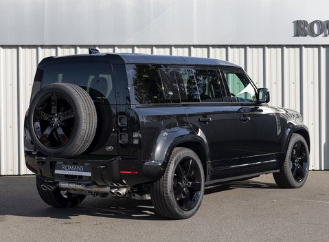 Land Rover Defender 110 V8 7