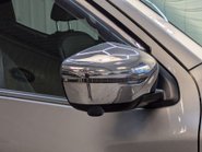 Nissan Navara 2.3 Navara Tekna dCi 4WD 5dr 26