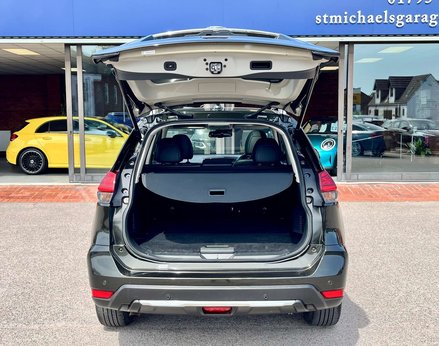 Nissan X-Trail 1.3 X-Trail Tekna DiG-T Semi-Auto 5dr 70