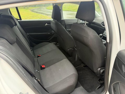 Peugeot 308 1.6 BlueHDi Access Hatchback 5dr Diesel Manual Euro 6 (s/s) (100 ps) 17