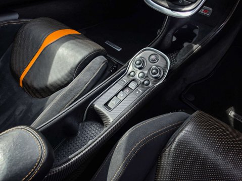 McLaren 570S 3.8 570s Coupe Semi-Auto 2dr 12