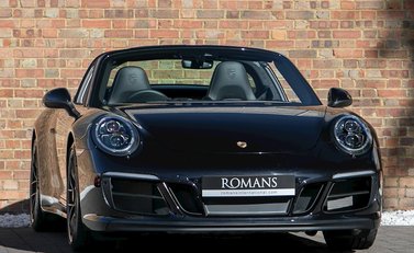 Porsche 911 (991.2) Targa 4 GTS 1