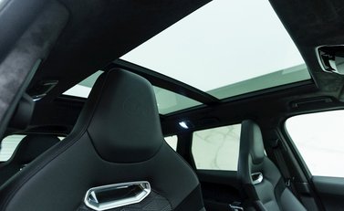 Land Rover Range Rover Sport 5.0 SVR Carbon Edition 12