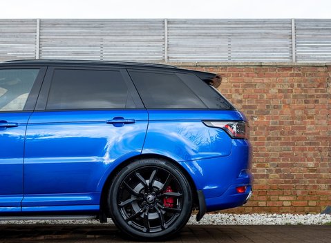 Land Rover Range Rover Sport 5.0 SVR 32