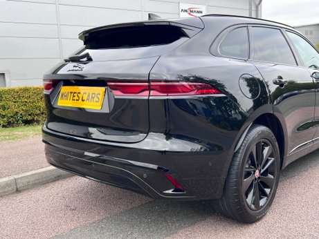 Jaguar F-Pace 2.0 D200 MHEV R-Dynamic SE Auto AWD Euro 6 (s/s) 5dr 68