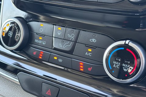 Ford Tourneo Custom 320 Titanium X L2 170 ps Automatic - 8 Seater 22